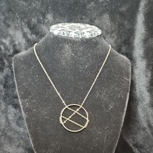 Gold Circle Pendant Necklace